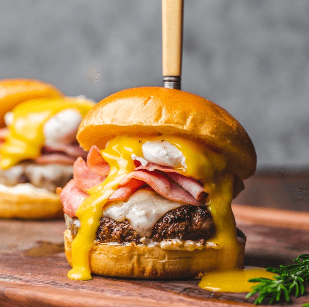 Burger avec fromage fondant